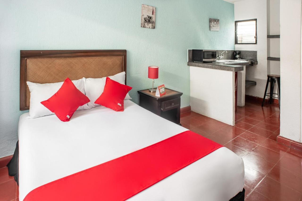 Hotel Dpas 52 Merida Exterior photo