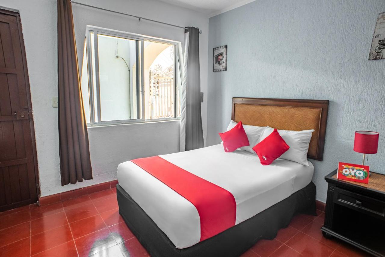 Hotel Dpas 52 Merida Exterior photo